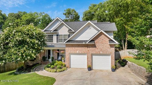1332 Pershing Hill Ln, Knoxville, TN, 37919-0700 | Card Image