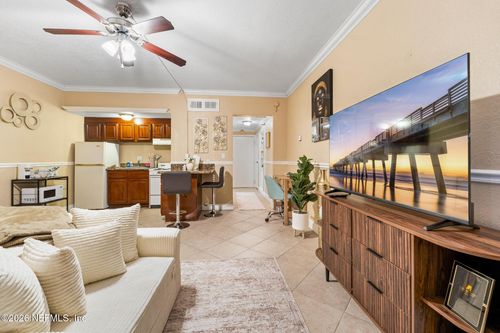 610-311 W Ashley St, JACKSONVILLE, FL, 32202-4163 | Card Image