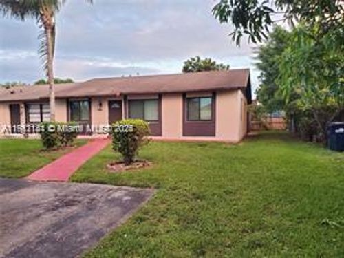 4972-4972 Sw 136th Pl, Miami, FL, 33175-5112 | Card Image