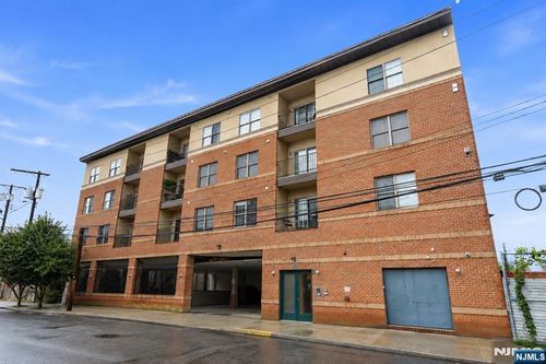 15-19 Tichenor, Newark, NJ, 07114 | Card Image