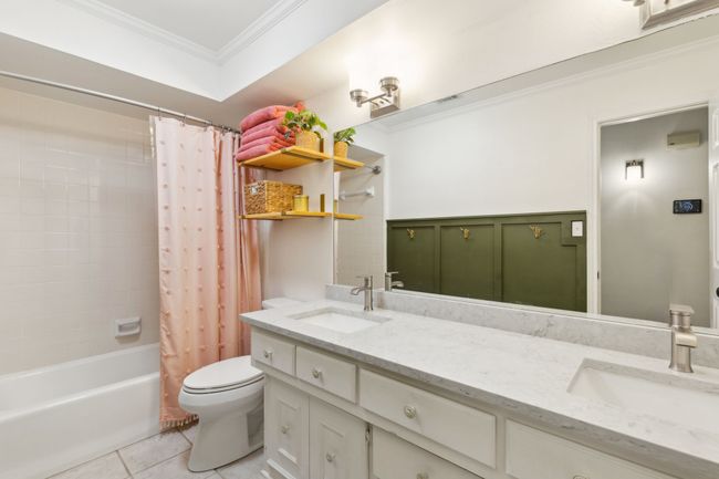10216 Shadow Way, House other with 4 bedrooms, 3 bathrooms and null parking in Dallas TX | Image 29