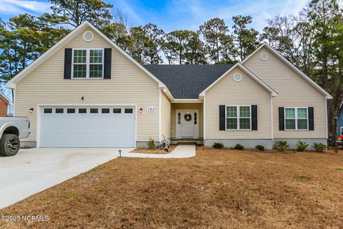 103 Bogue Landing Dr, Newport, NC, 28570-9314 | Card Image