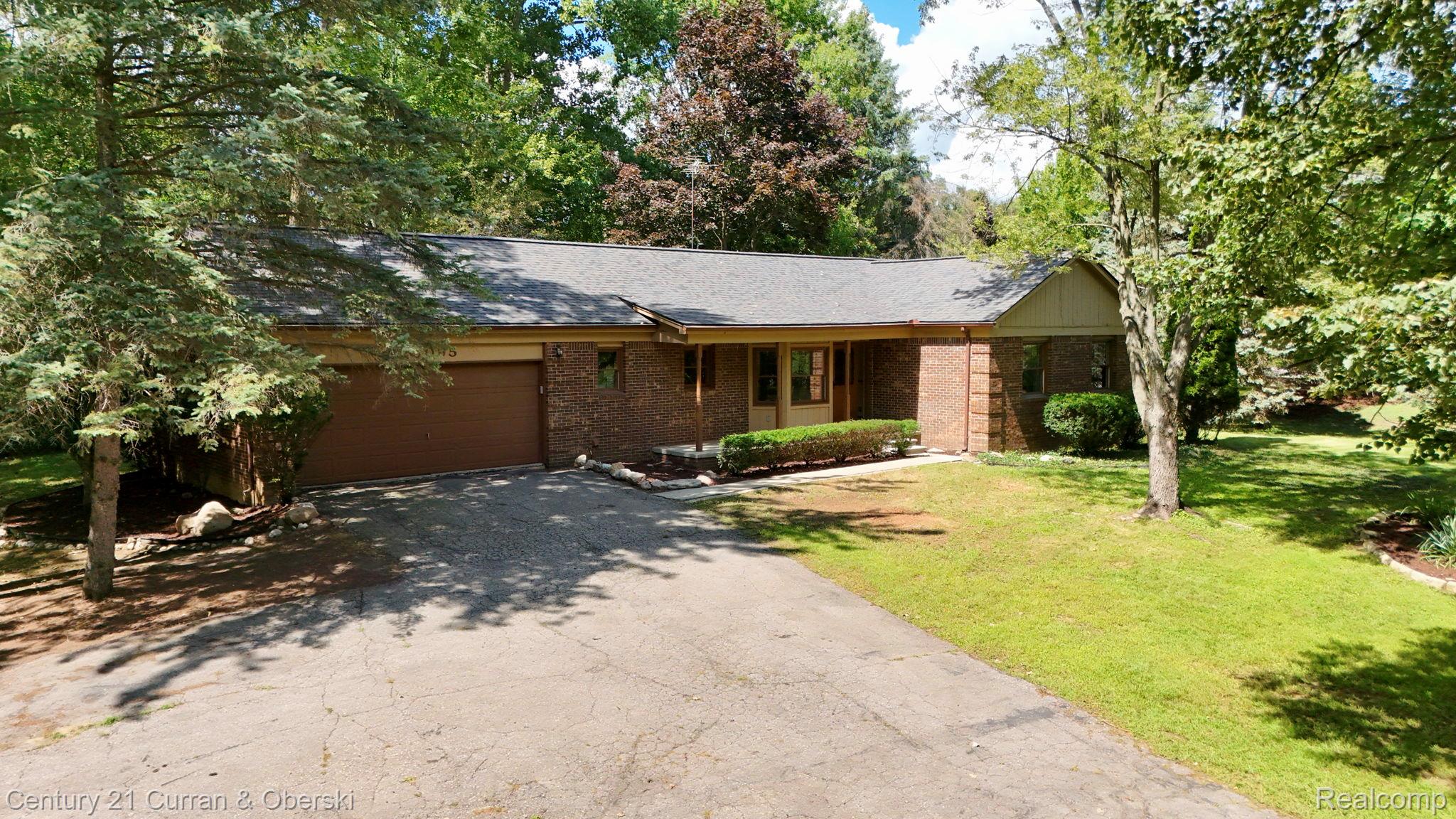 23095 Beck Rd, For Sale in Novi - eXp Realty