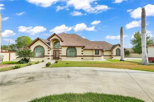 1069 E Alpha St, Roma, TX, 78584-8251 | Card Image