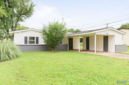 111 Whitney Ave Ne, Huntsville, AL, 35811-1432 | Card Image