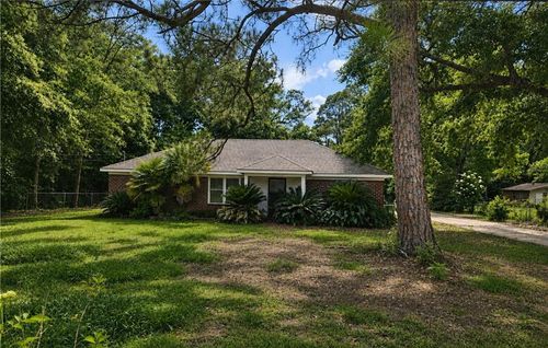 6830 Hayfield Cir W, Theodore, AL, 36582-9113 | Card Image