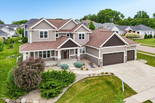 2401 Freshford Drive, WAUNAKEE, WI, 53597 | Card Image