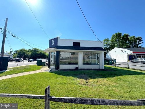 858 Manor St, LANCASTER, PA, 17603-5052 | Card Image