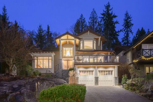 3402 Anne Macdonald Way, North Vancouver, BC, V7G2S7 | Card Image