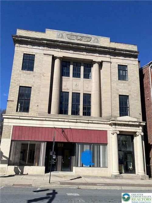 139 W Broad St, Tamaqua, PA, 18252-1960 | Card Image