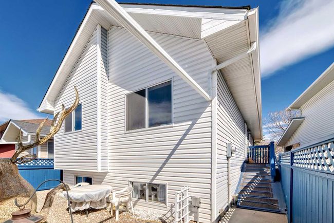 31 Martinridge Grove Ne, House other with 4 bedrooms, 2 bathrooms and 2 parking in Calgary AB | Image 35
