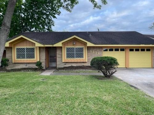 5114 Madden Ln, Houston, TX, 77048-2727 | Card Image
