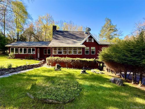 11 W Mongaup Trl, Smallwood, NY, 12778-7046 | Card Image