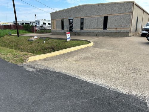 2432 Edinburg St, Mesquite, TX, 75150-5602 | Card Image