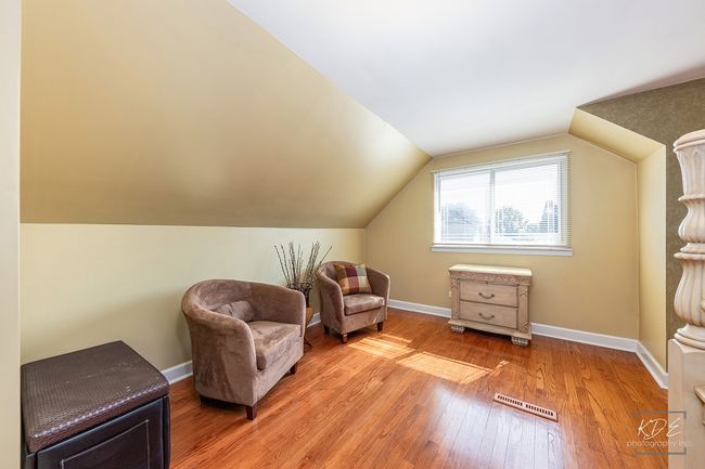 9236 Pembroke Ln, House other with 4 bedrooms, 3 bathrooms and 2 parking in Bridgeview IL | Image 12