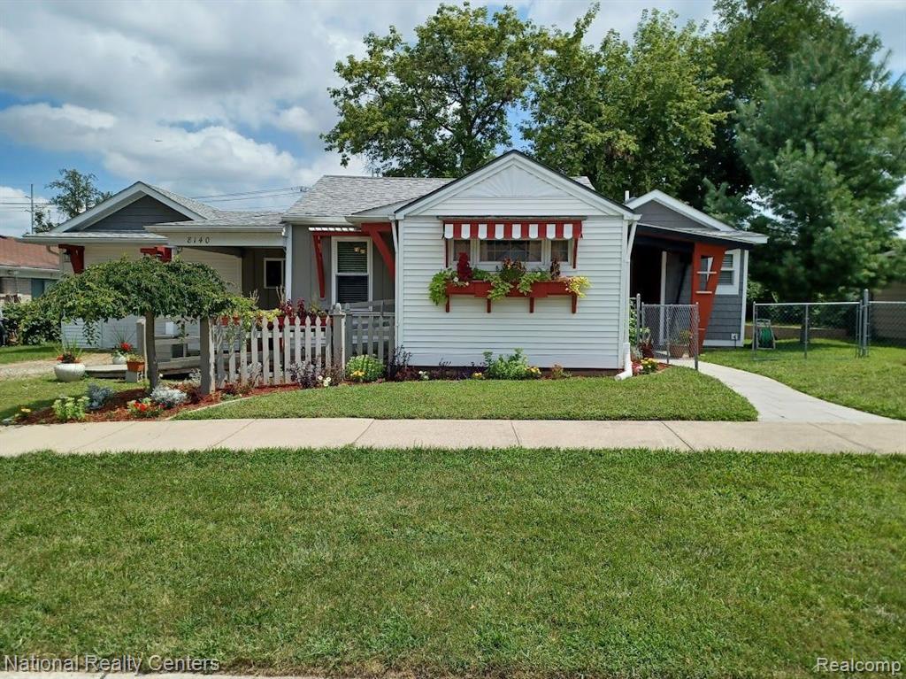 Fremont St, Westland, MI 48185