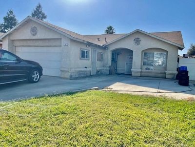 191 Orit Avenue, House other with 3 bedrooms, 0 bathrooms and null parking in Parlier CA | Image 1