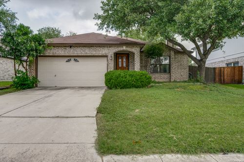 8139 Manderly Pl, Converse, TX, 78109-3208 | Card Image