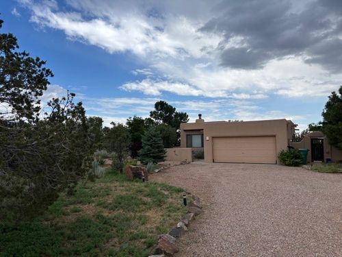 6 Palacio Rd, Santa Fe, NM, 87508-2248 | Card Image