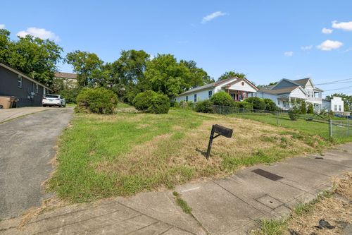 2162 Rock City St, Nashville, TN, 37216-3937 | Card Image