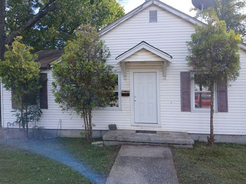 131 Means Ave, Hopkinsville, KY, 42240-2351 | Card Image