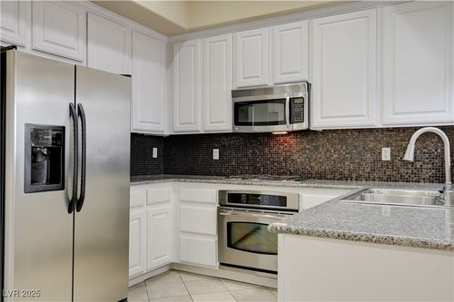 404-20 E Serene Ave, Las Vegas, NV, 89123-3766 | Card Image