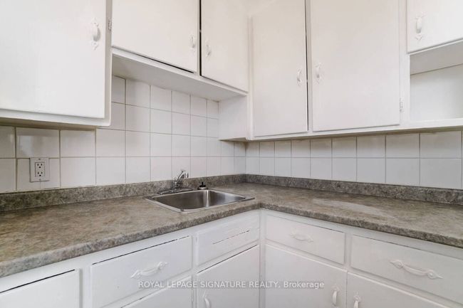 48 David St, Home with 10 bedrooms, 10 bathrooms and 11 parking in Brampton ON | Image 33