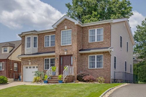 21 Madison St, North Arlington, NJ, 07031-4907 | Card Image