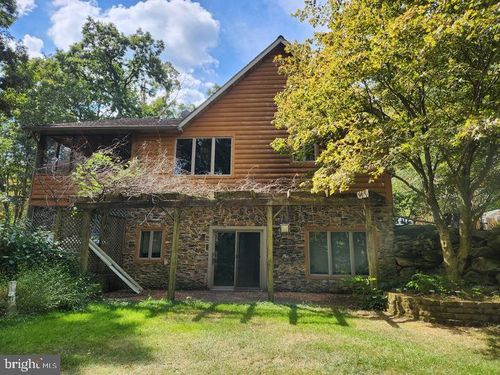 64 Pine Tree Dr, Newville, PA, 17241-8935 | Card Image