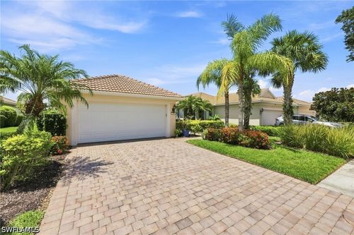 8732 Querce Ct, NAPLES, FL, 34114-2744 | Card Image