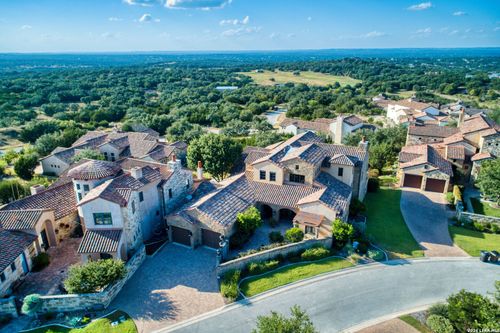 12 Vittoria Rdg, Boerne, TX, 78006-4702 | Card Image