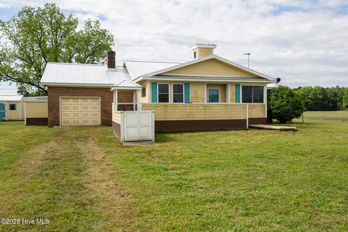 993 Lake Rd, Watha, NC, 28478-9329 | Card Image