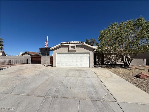5028 Twist Cir, North Las Vegas, NV, 89031-6206 | Card Image