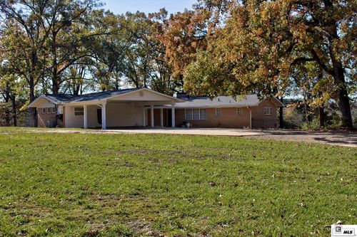 300 Wc Terral Dr, Farmerville, LA, 71241-9200 | Card Image