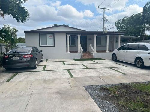 4365 W 1st Ave, Hialeah, FL, 33012-4005 | Card Image