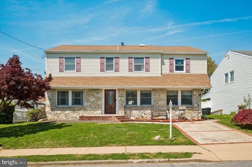 13036 Richwood Rd, PHILADELPHIA, PA, 19116-1317 | Card Image