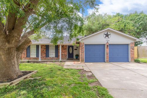 5704 Leggett Ln, Pearland, TX, 77584-1118 | Card Image