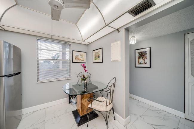 KITCHEN | Image 8