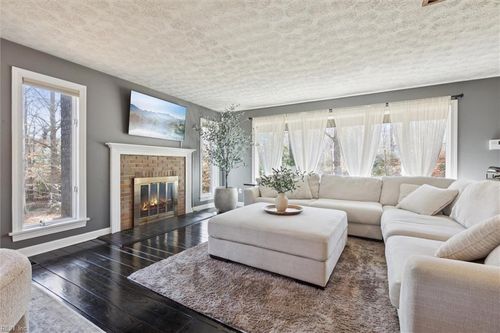 112 Overlook Dr, Williamsburg, VA, 23185-4434 | Card Image