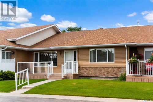 12 Kensington Cres, Regina, SK, S4S7G5 | Card Image