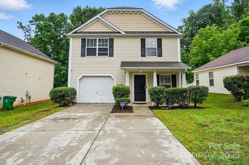 4916 Oak Pasture Ln, Charlotte, NC, 28269-1354 | Card Image