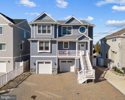 32 Marin Lane, MANAHAWKIN, NJ, 08050 | Card Image