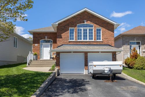 668 Melrose St, Kingston, ON, K7M9G8 | Card Image