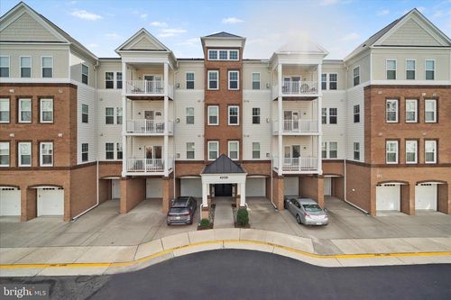 unit-305-43138 Stillwater Ter, BROADLANDS, VA, 20148-6030 | Card Image