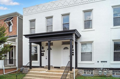 542 W Town Street, Columbus, OH, 43215 | Card Image