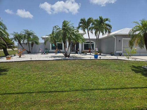 2702 Se South Blackwell Dr, Port St. Lucie, FL, 34952-7059 | Card Image