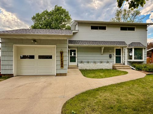 710 Bullis St, Kenyon, MN, 55946-1222 | Card Image