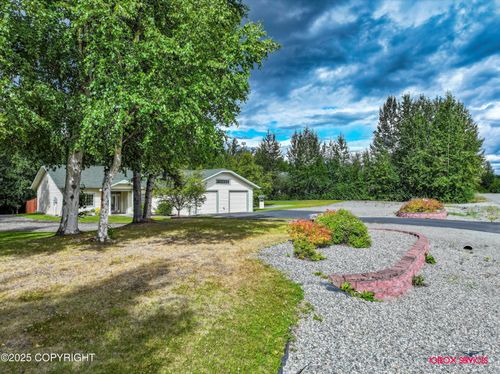 2491 W Stonebridge Dr, Wasilla, AK, 99654-0762 | Card Image