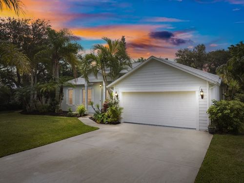 445 25th Avenue Sw, Vero Beach, FL, 32962 | Card Image