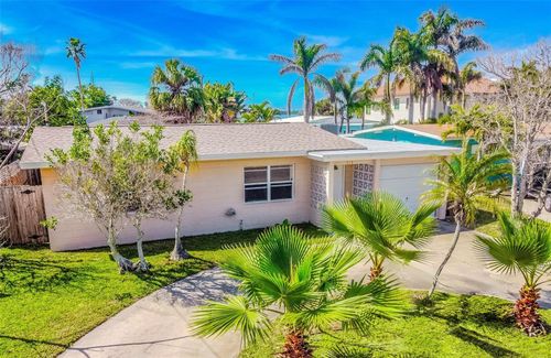 713 Pruitt Dr, Madeira Beach, FL, 33708 | Card Image